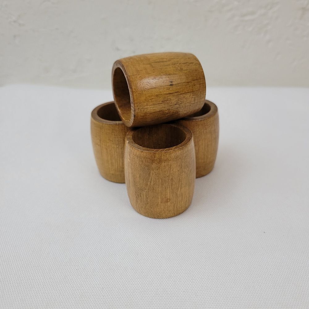 Natural Wood Napkin Rings Set